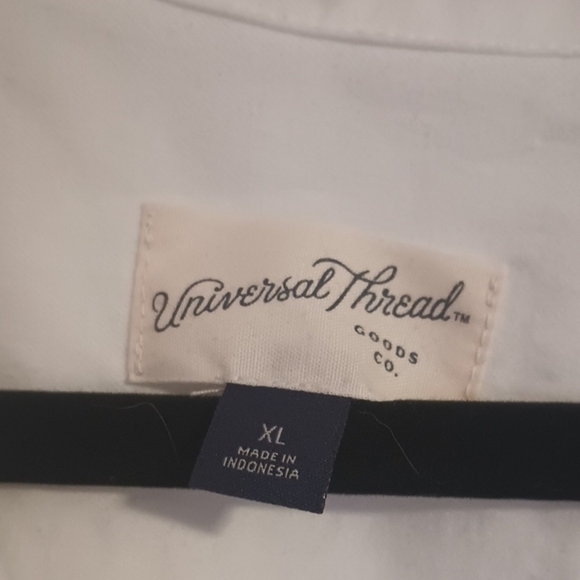 Universal Thread Classic White Button-Down Dress - Picture 2 of 12